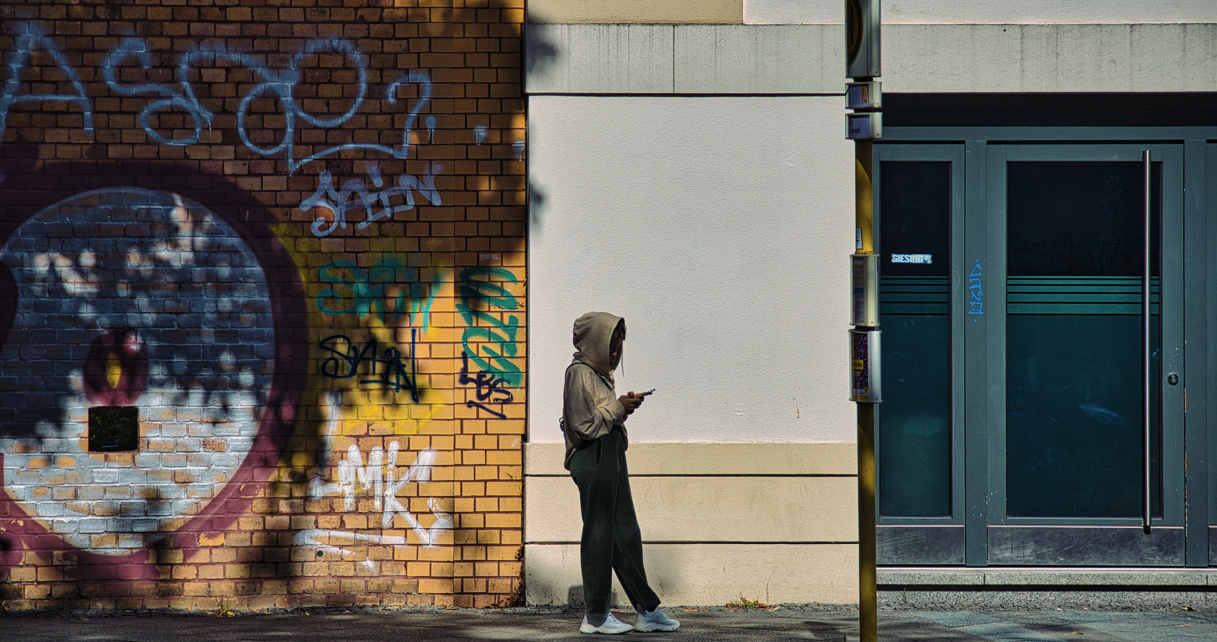 DOCUMENTARY - Image 4