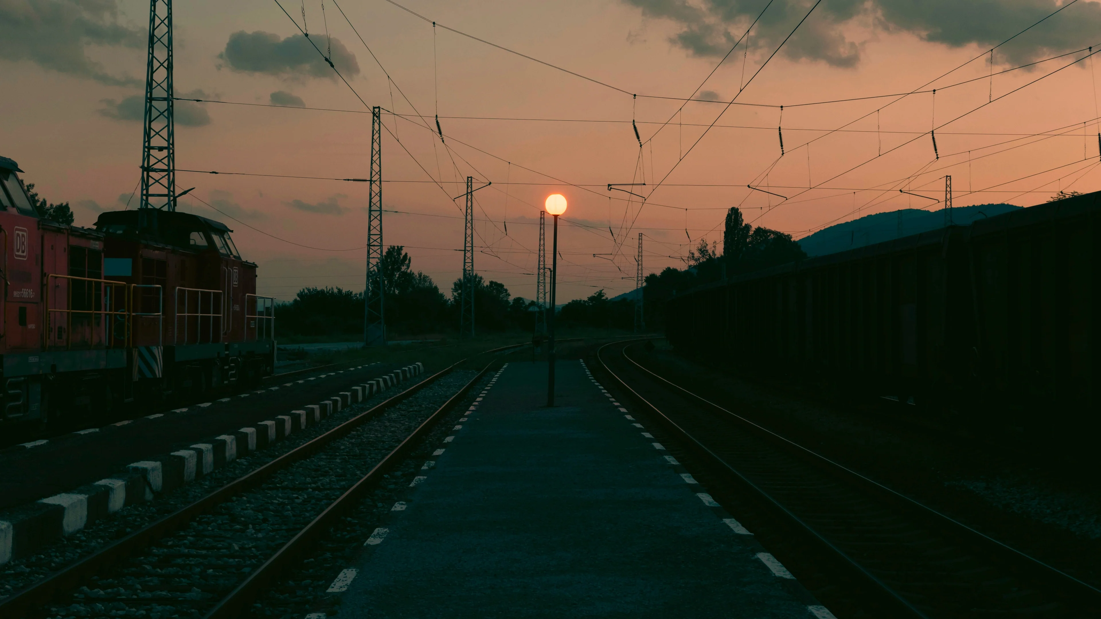 DOCUMENTARY MASTER COLLECTION - Image 4