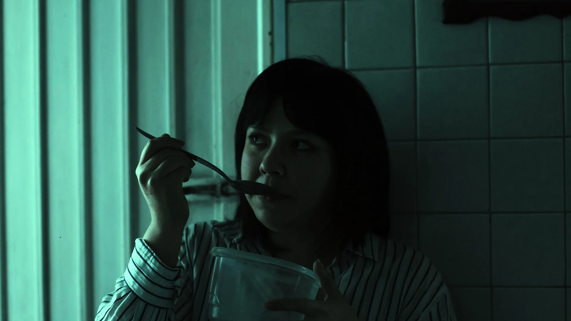 SEVEN - Image 4
